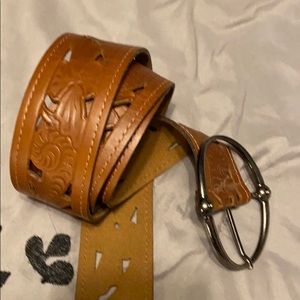 Leather belt with open buckle